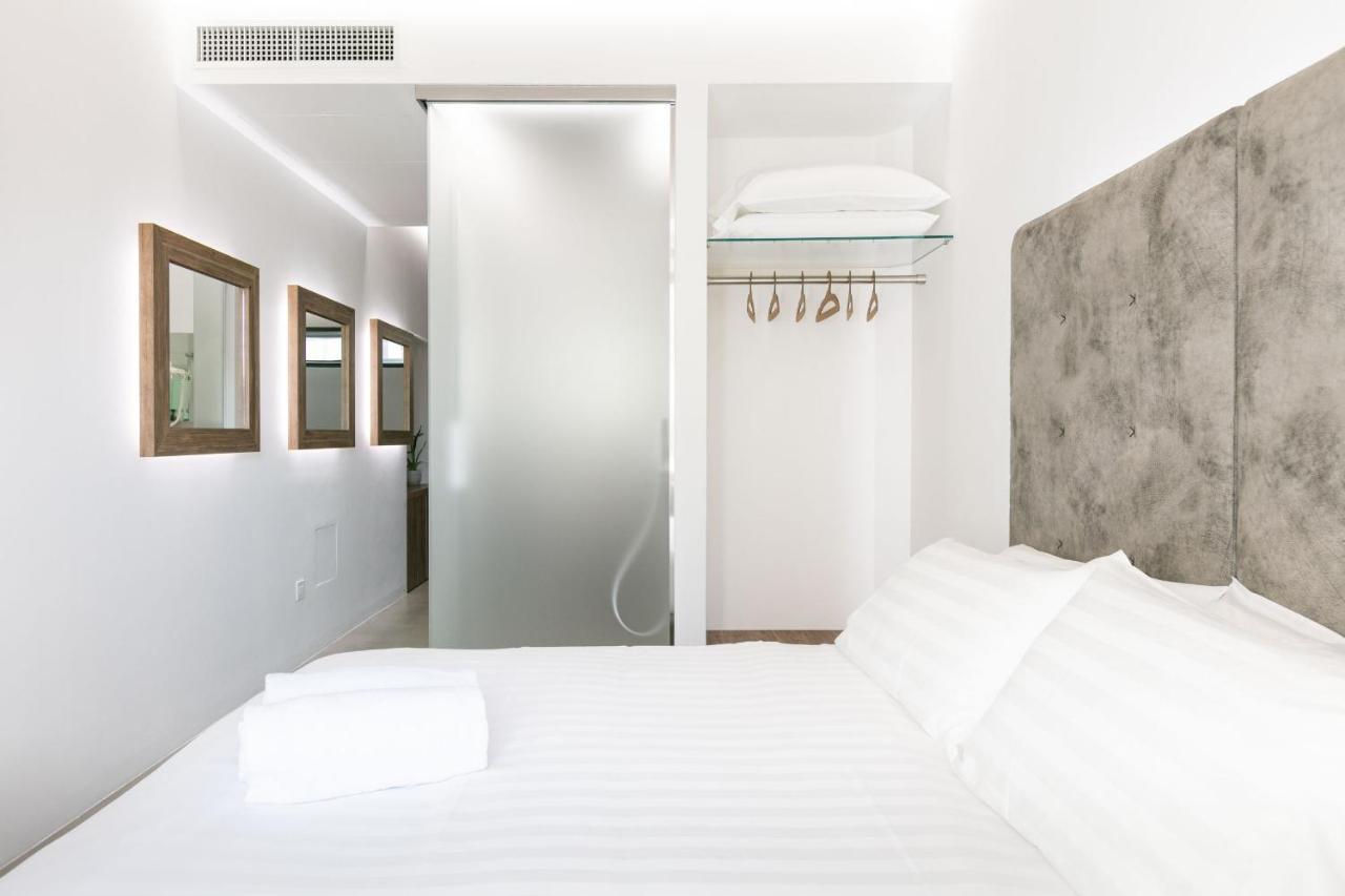 Domus Cavour Rooms&Suites Тирано Екстериор снимка