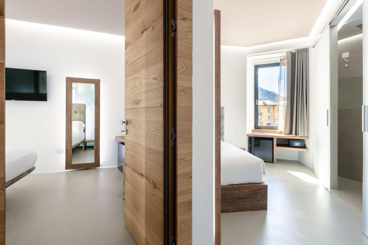 Domus Cavour Rooms&Suites Тирано Екстериор снимка