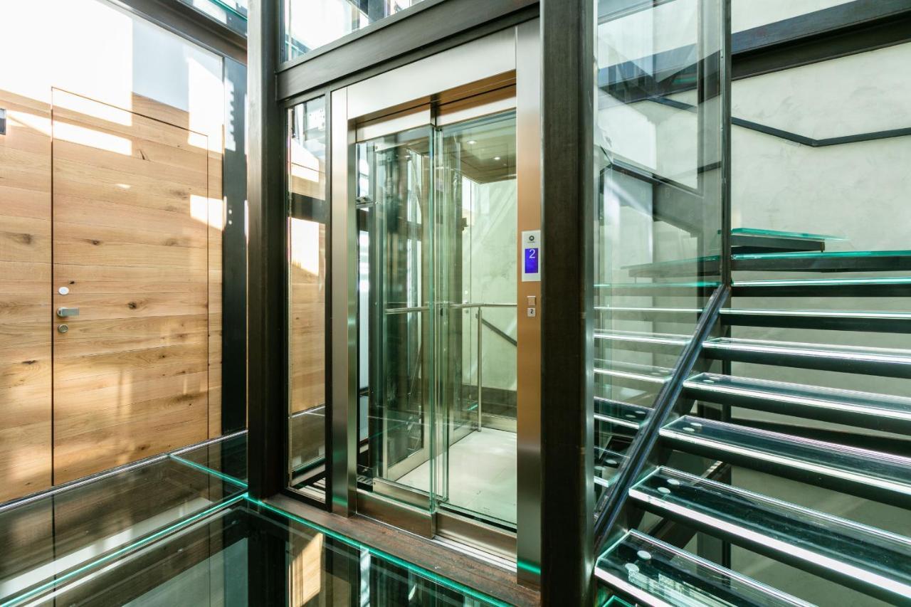 Domus Cavour Rooms&Suites Тирано Екстериор снимка