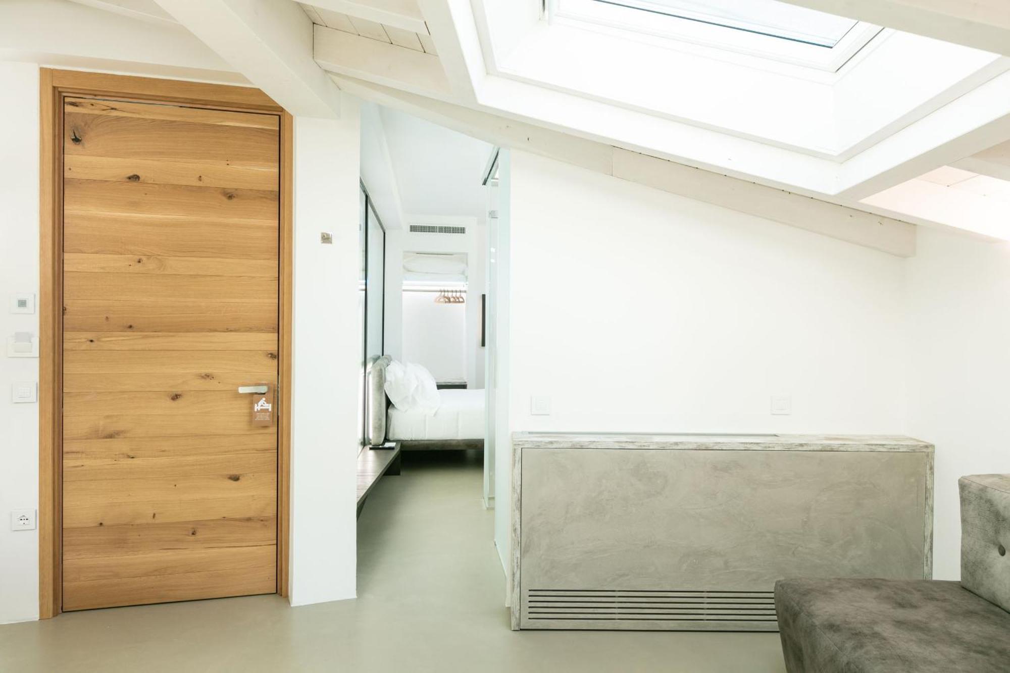 Domus Cavour Rooms&Suites Тирано Стая снимка